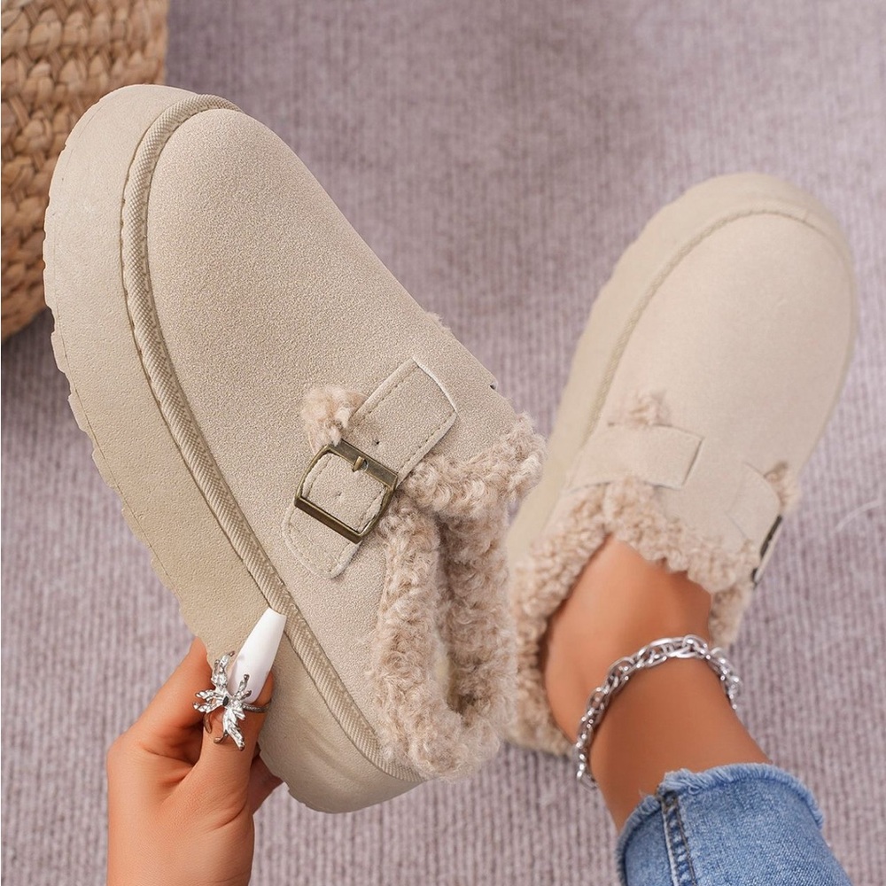 BOUTIQUE Faux Fur Shearling Thermal Fuzzy Buckle Platform Slippers, in Caramel - Picture 8 of 12